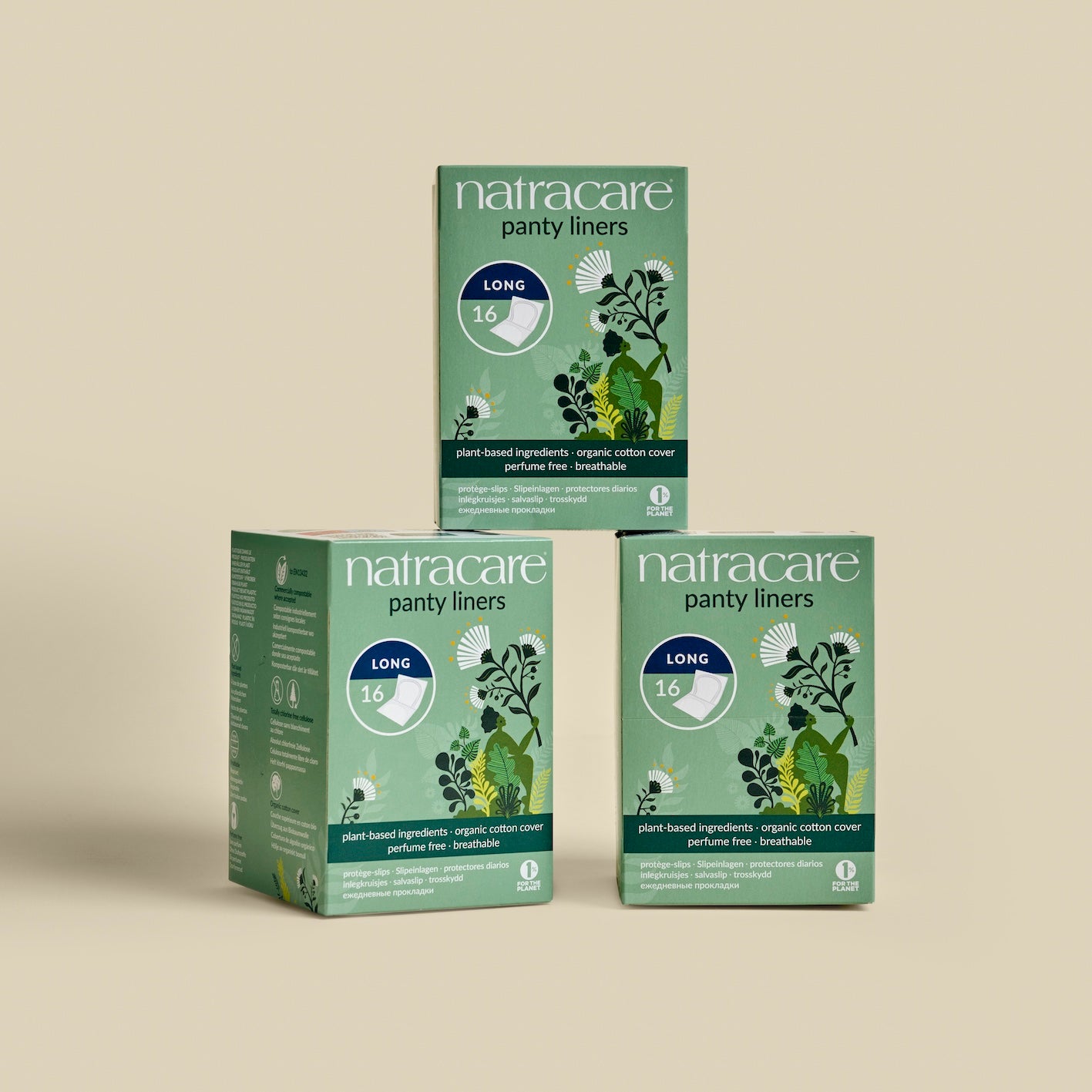 Natracare trosskydd med 16 trosskydd i varje förpacking. Tre förpackningar staplade på varandra. 